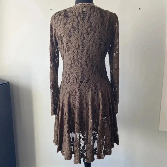 Mais il est ou le  Soleil | Lace Long Sleeve Fit & Flare Sweater - Picture 5 of 11